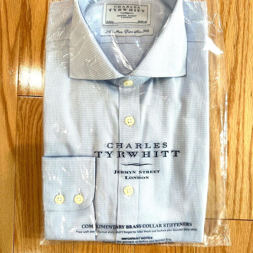 NWT- Charles Tyrwhitt Spread Collar Non Iron Extra Slim Puppytooth SkyBlue Shirt